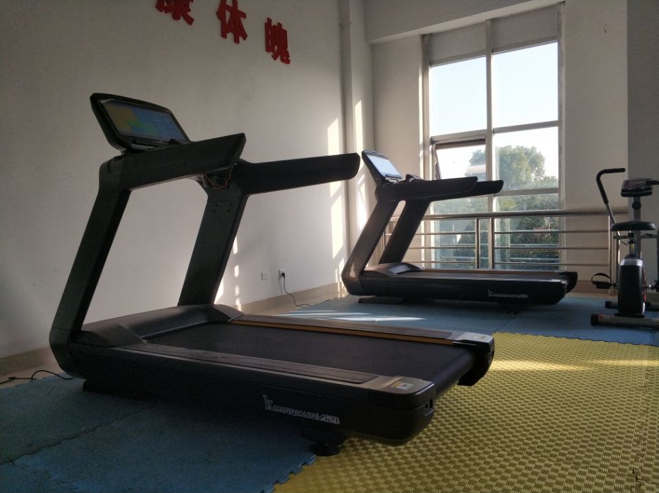 健身房樱桃视频免费