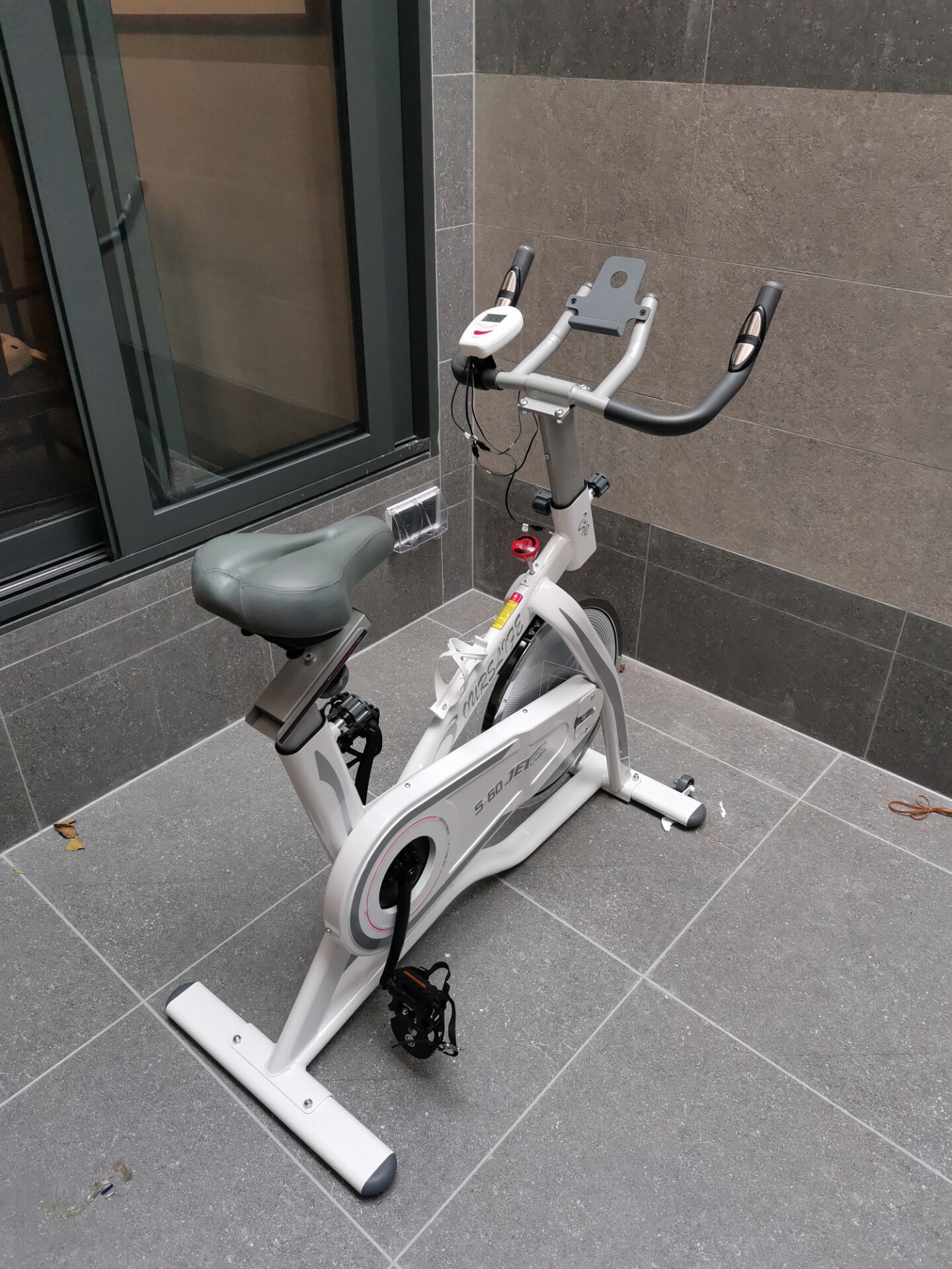 使用健身車幫助膝關節損傷的康複